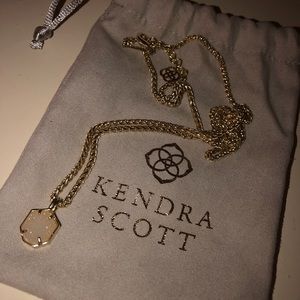 Kendra Scott Necklace